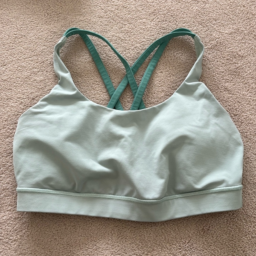 Lululemon Energy Bra - Picture 1 of 3
